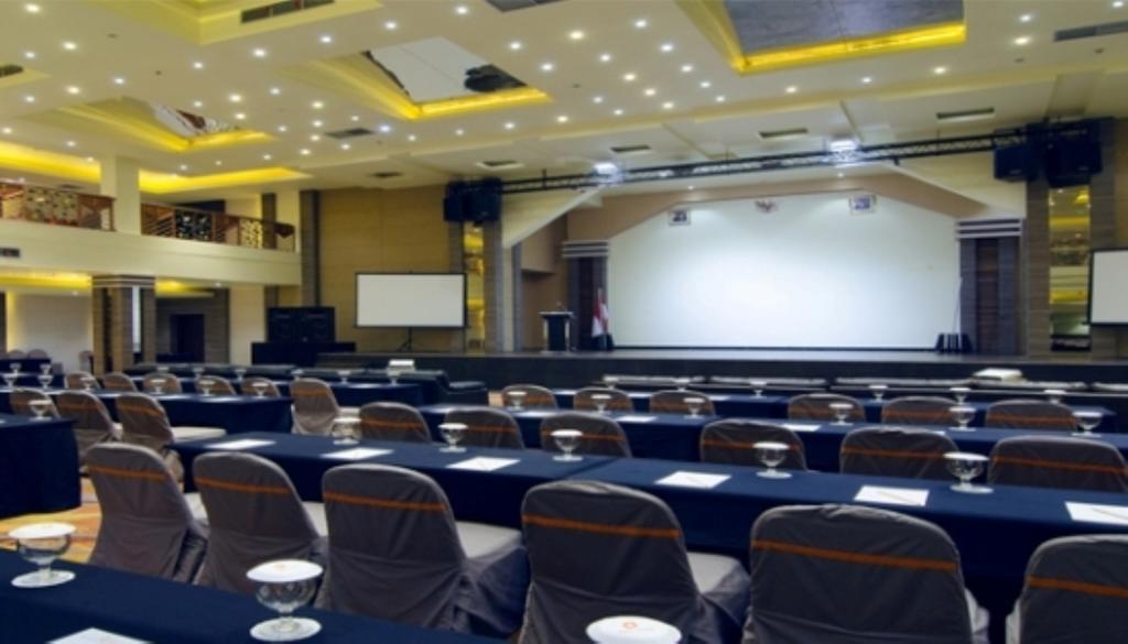 Aria Barito Hotel Банджермасин Екстериор снимка
