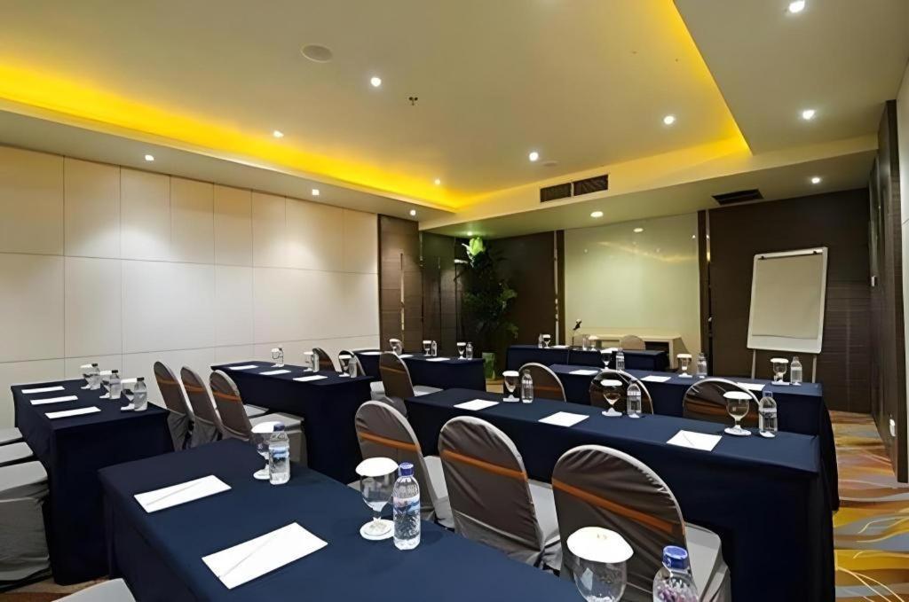 Aria Barito Hotel Банджермасин Екстериор снимка