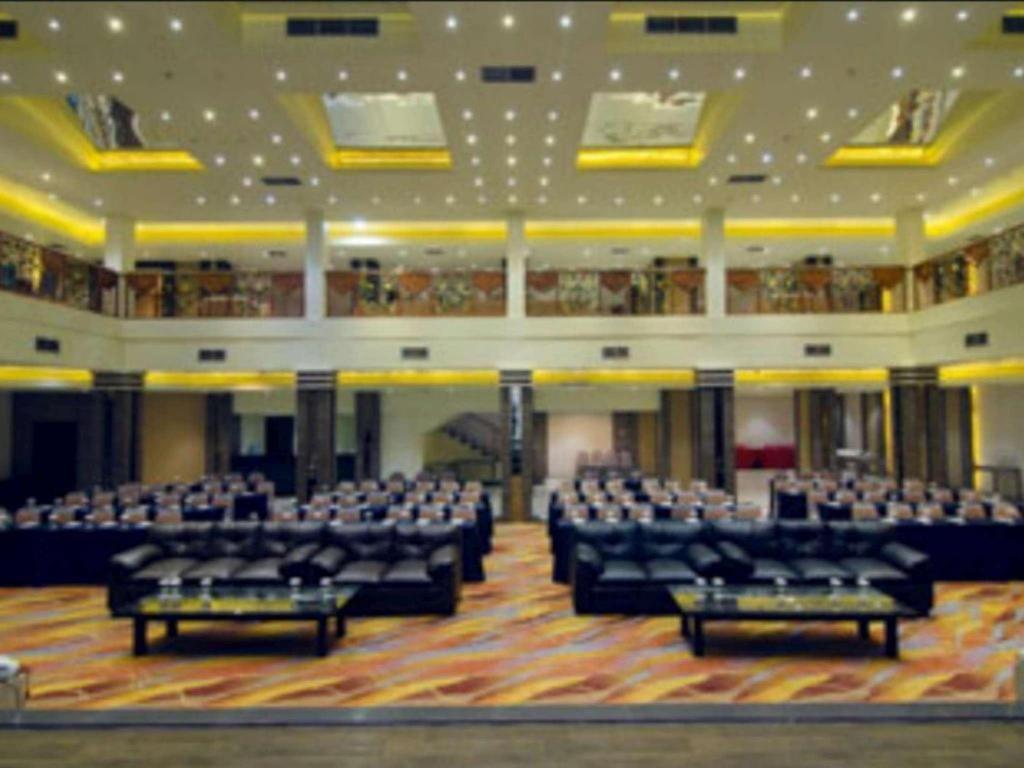 Aria Barito Hotel Банджермасин Екстериор снимка