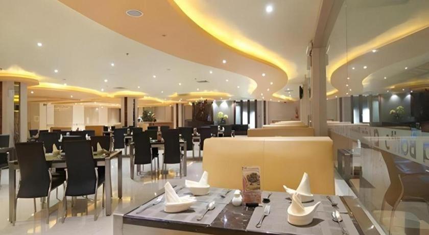 Aria Barito Hotel Банджермасин Екстериор снимка