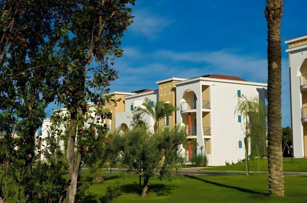 Aria Barito Hotel Банджермасин Екстериор снимка