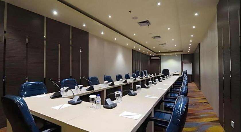 Aria Barito Hotel Банджермасин Екстериор снимка