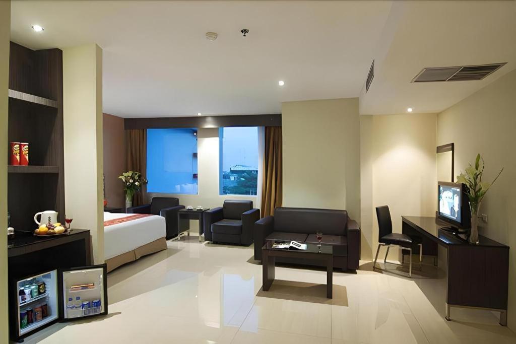 Aria Barito Hotel Банджермасин Екстериор снимка